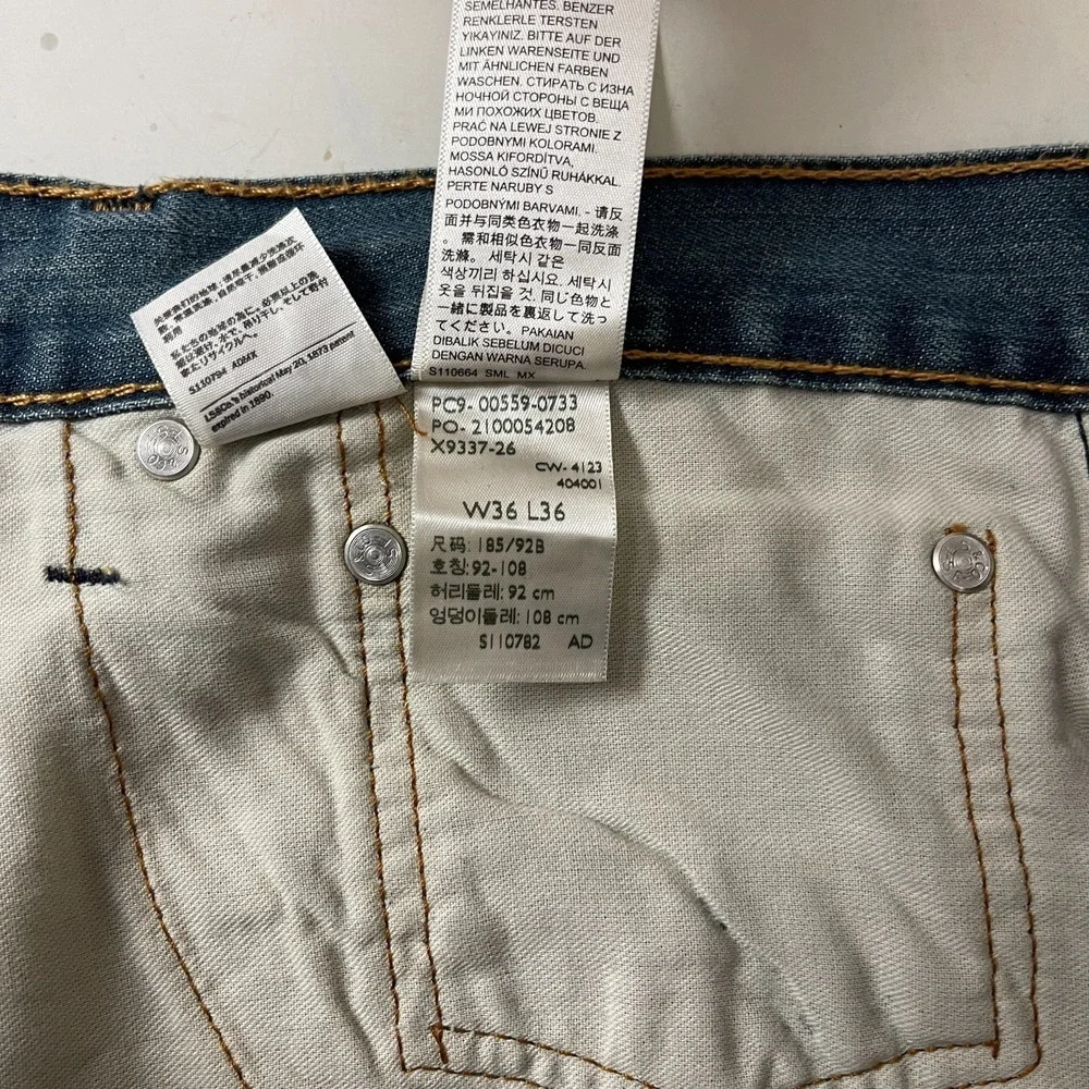 Levis Jeans Mens 36x36 Blue 559 Relaxed Straight Medium Wash Denim Grunge Y2K